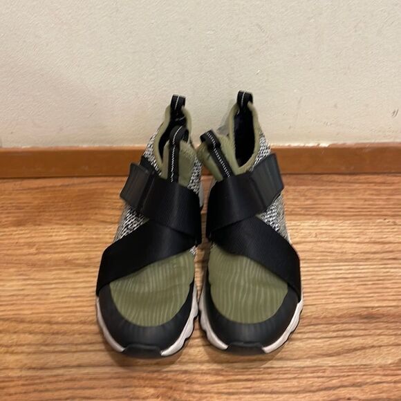 Sorel Shoes - 𝅺Sorel woman’s Kinetic Sneaker